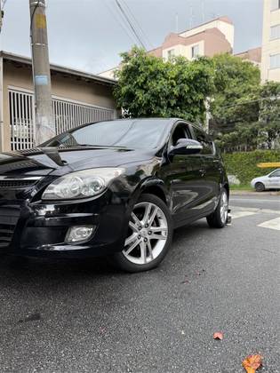 HYUNDAI I30 2.0 MPFI GLS 16V GASOLINA 4P AUTOMÁTICO HYUNDAI I30 2.0 MPFI GLS 16V GASOLINA 4P AUTOMÁTICO